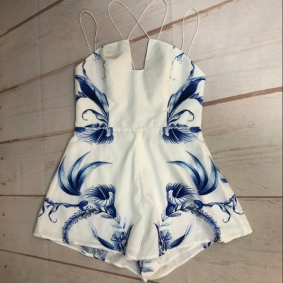 Keepsake Be My Escape Blue White Floral Romper - Picture 4 of 9